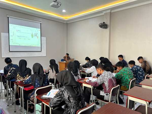 教育施設 Fasilitas Pendidikan